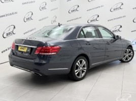 Mercedes-Benz E200 | 1