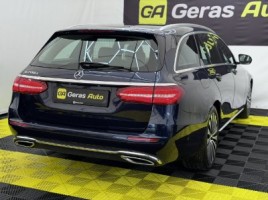 Mercedes-Benz E200 | 3