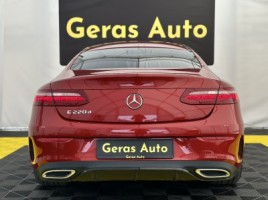 Mercedes-Benz E220 | 4