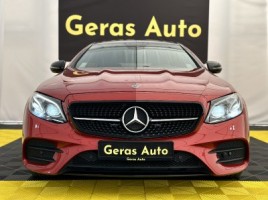 Mercedes-Benz E220 | 1