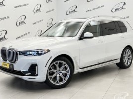 BMW X7 cross-country