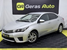 Toyota Corolla sedanas