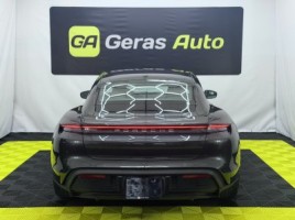 Porsche Taycan | 4