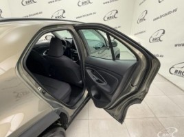 Toyota Yaris, 1.5 l., cross-country | 4