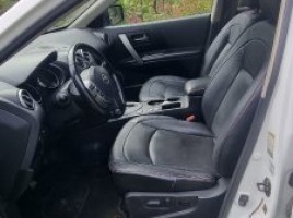 Nissan Rogue | 4