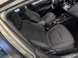 Toyota Corolla, 1.6 l., sedanas | 4
