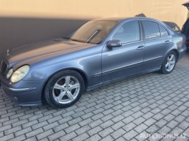 Mercedes-Benz E270 | 3