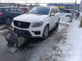 Mercedes-Benz GL350