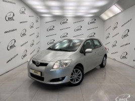 Toyota Auris hatchback
