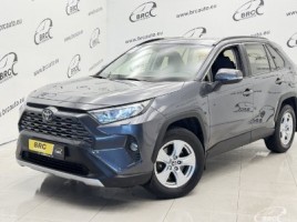 Toyota RAV4 visureigis