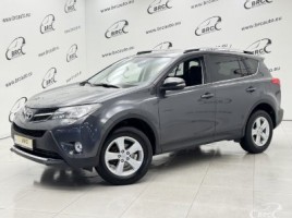Toyota RAV4 visureigis