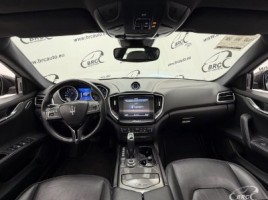 Maserati Ghibli, 3.0 l., saloon | 2
