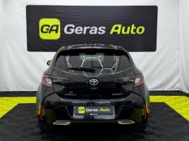 Toyota Corolla | 4