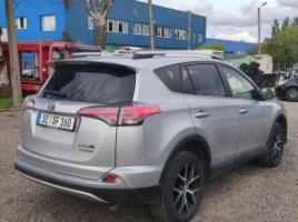 Toyota RAV4 | 4