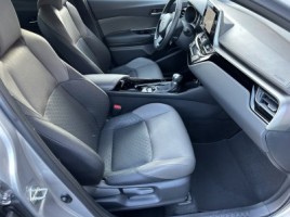 Toyota C-HR | 3