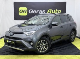 Toyota RAV4 внедорожник