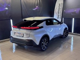 Toyota C-HR, 1.8 l., hečbekas | 1