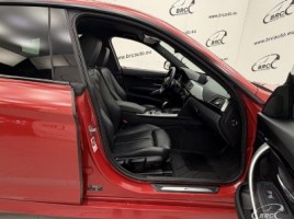 BMW 330, 3.0 l., hečbekas | 3