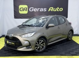 Toyota Yaris хэтчбек