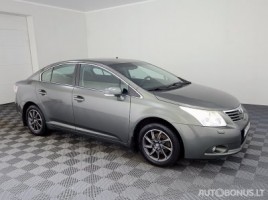 Toyota sedanas