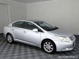 Toyota sedanas