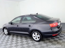 Volkswagen, 1.6 l., saloon | 3