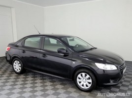 Peugeot sedanas