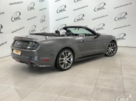 Ford Mustang, 2.3 l., convertible | 3