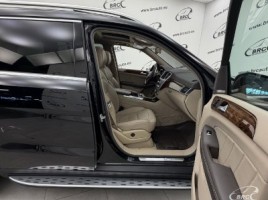 Mercedes-Benz GL350, 3.0 l., cross-country | 3