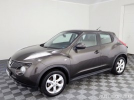 Nissan, 1.6 l., hatchback | 1