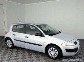 Renault hečbekas