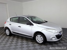 Renault hečbekas
