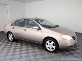 Nissan hečbekas