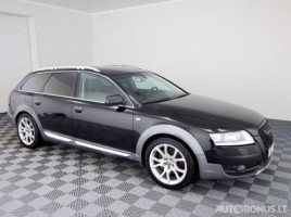 Audi universalas