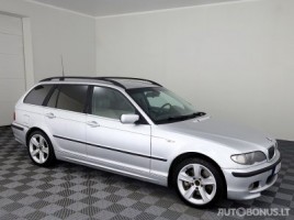 BMW universalas