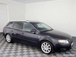 Audi universalas