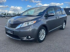 Toyota Sienna минивэн