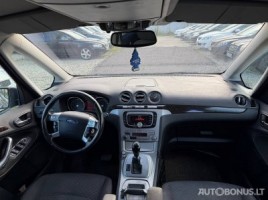 Ford, 2.0 l., monovolume | 4