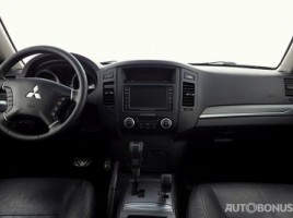 Mitsubishi, 3.2 l., Внедорожник | 4