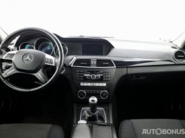Mercedes-Benz, 2.1 l., sedanas | 4