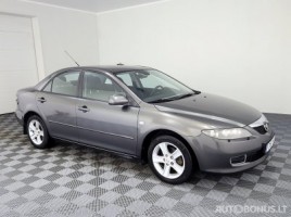 Mazda sedanas