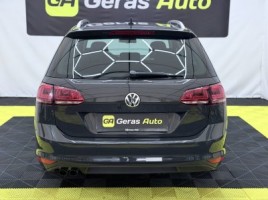 Volkswagen Golf | 4