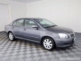 Toyota sedanas