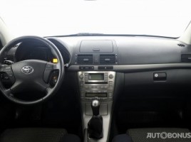 Toyota, 1.8 l., saloon | 4