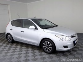 Hyundai hečbekas