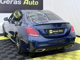 Mercedes-Benz C180 | 3