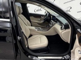 Mercedes-Benz C300, 2.0 l., sedanas | 3