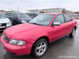 Audi, 1.8 l., Седан | 1