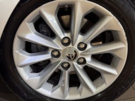 Toyota Corolla, 1.5 l., Седан | 3