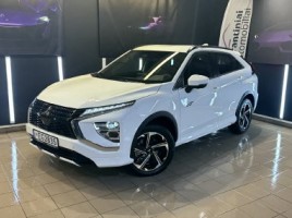 Mitsubishi Eclipse cross-country